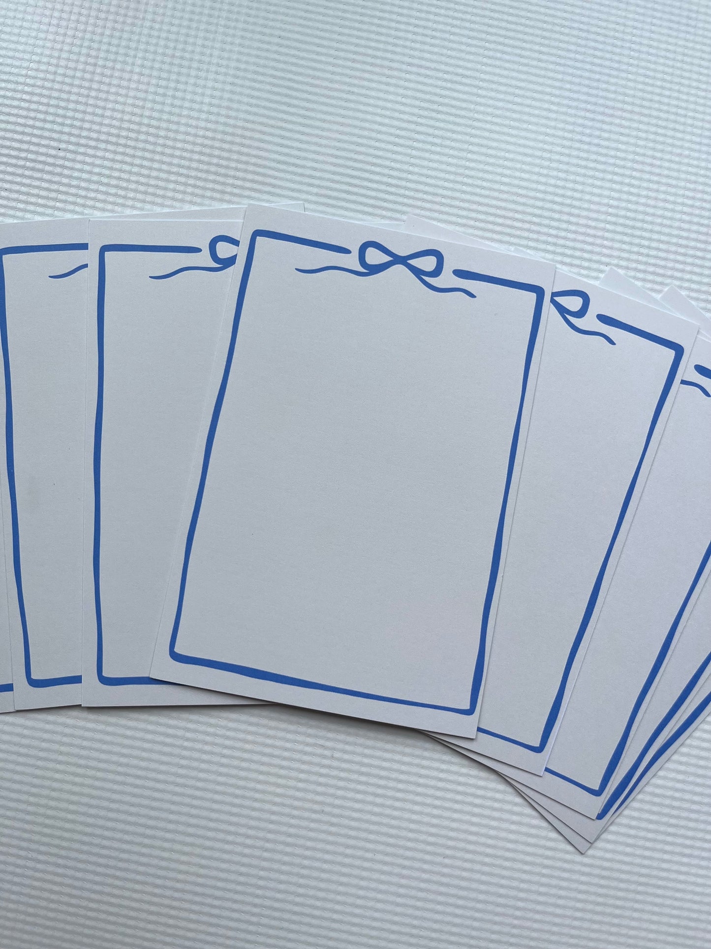 Blue bow post cards (pack of 8)